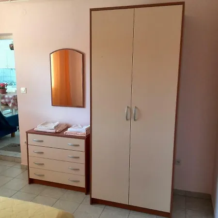 Kampor Apartments