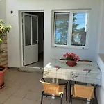 Kampor Apartments * Kampor
