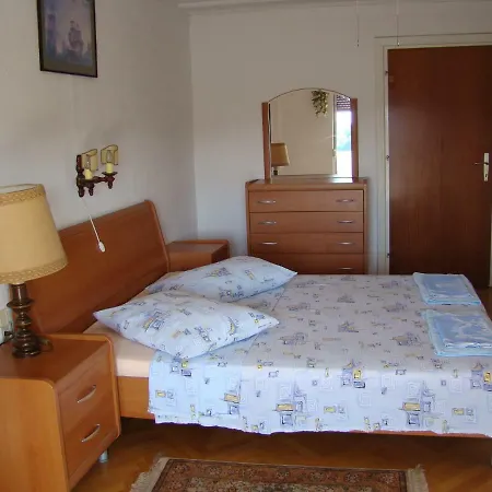 Daire Kampor Apartments Kampor