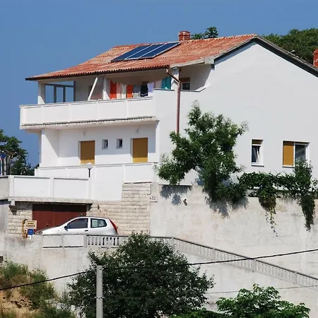 Daire Kampor Apartments