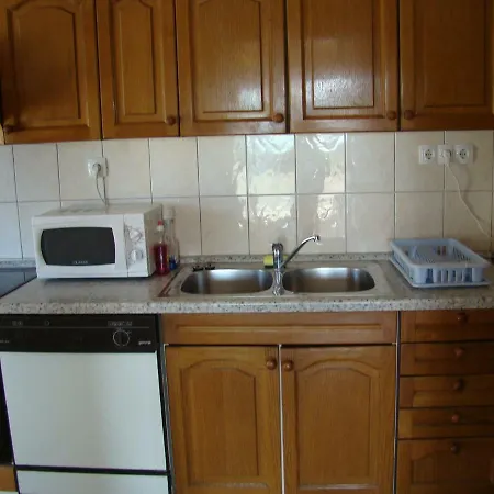 Kampor Apartments Daire *