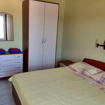Daire Kampor Apartments