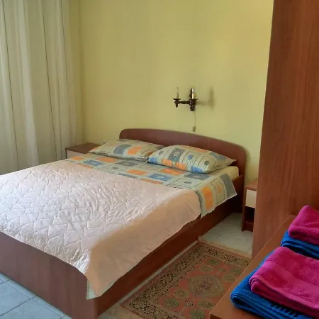 Daire Kampor Apartments