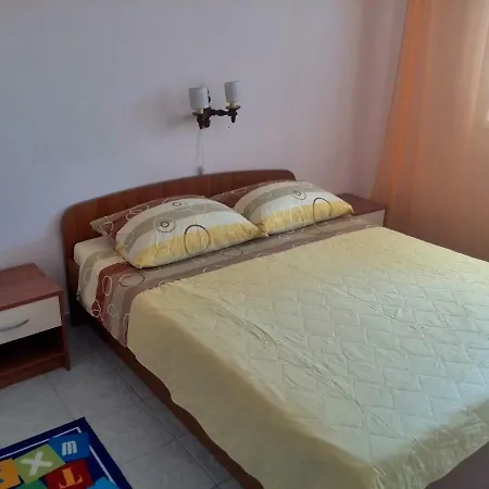Kampor Apartments Kampor