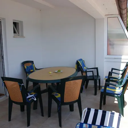 Kampor Apartments